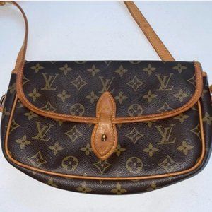 Louis Vuitton Vintage Crossbody Purse